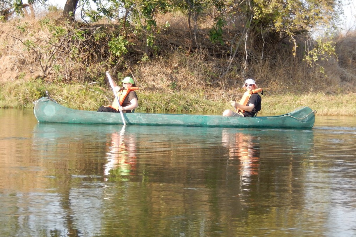 Activities_Canoeing002.JPG