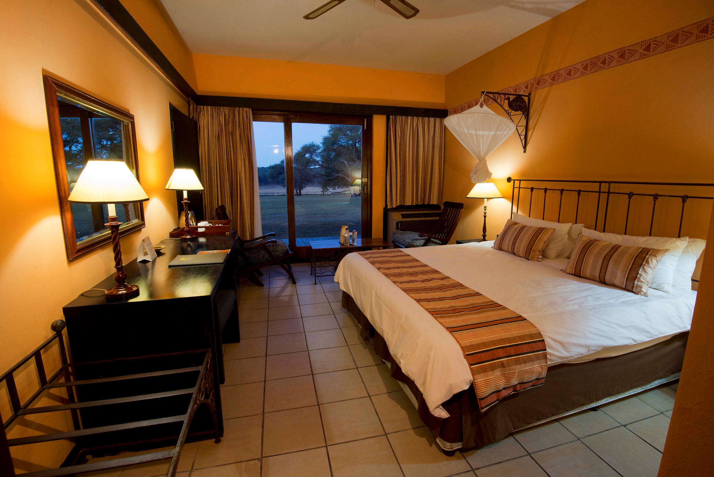 Hwange_safari_lodge006.jpg