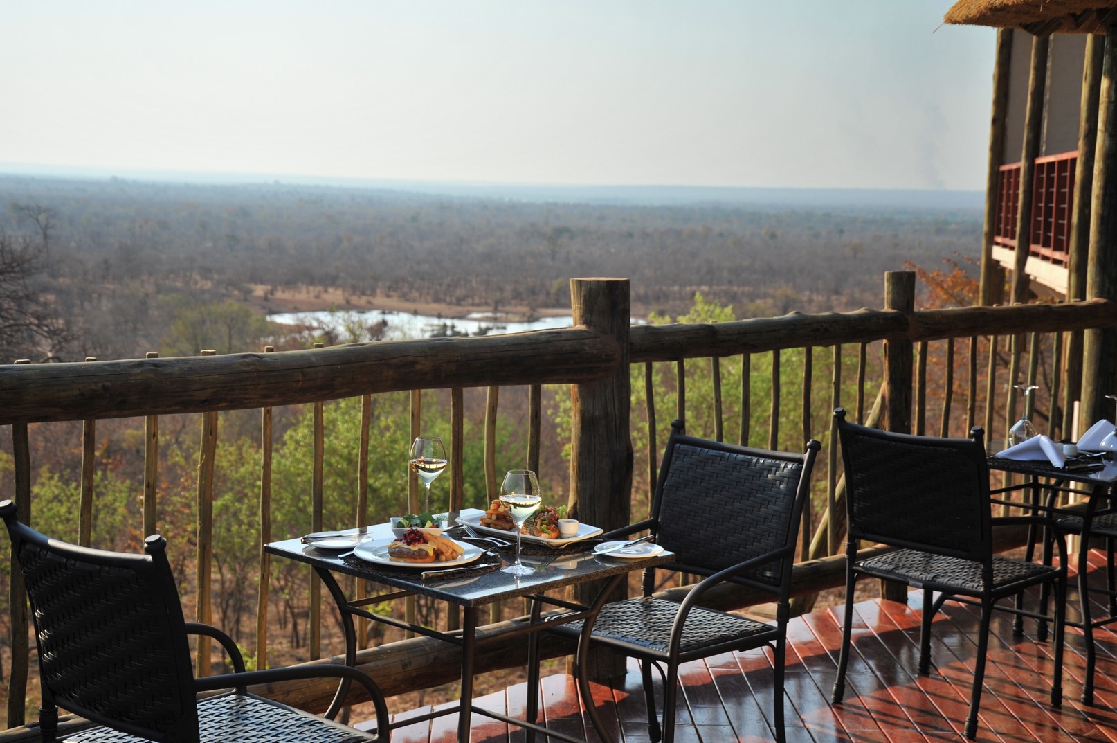 Victoria_Falls_safari_club004.JPG