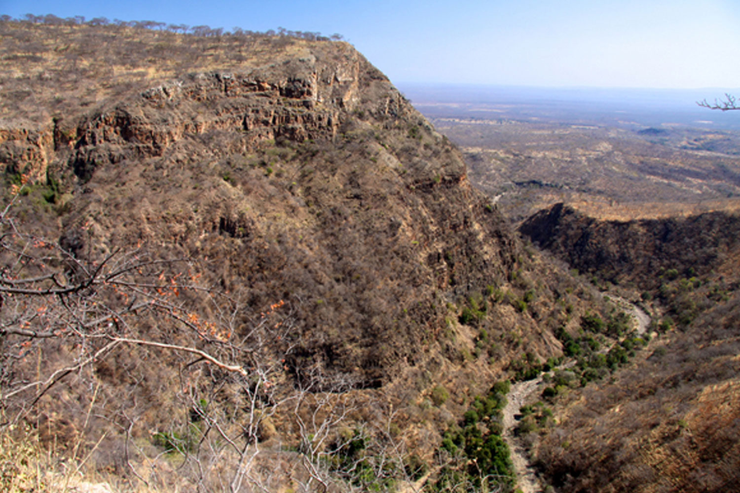 1500x1000_ZW_ChizariraNationalPark_002.jpg