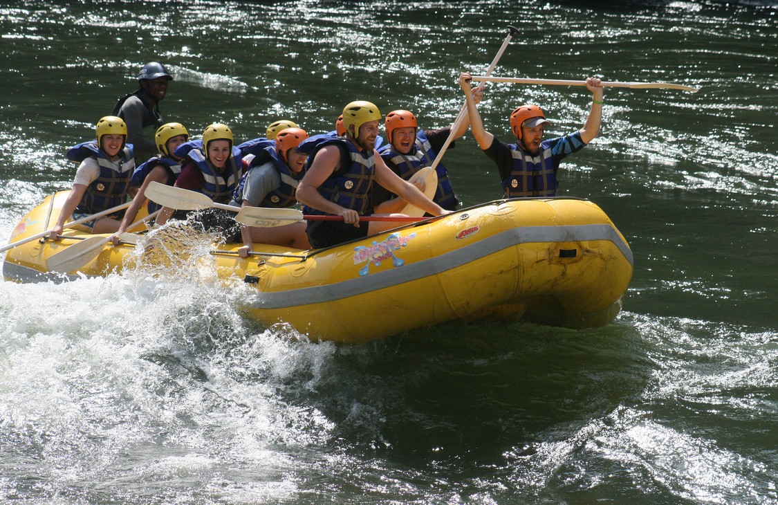 ZW_WhiteWaterRafting_003.jpg