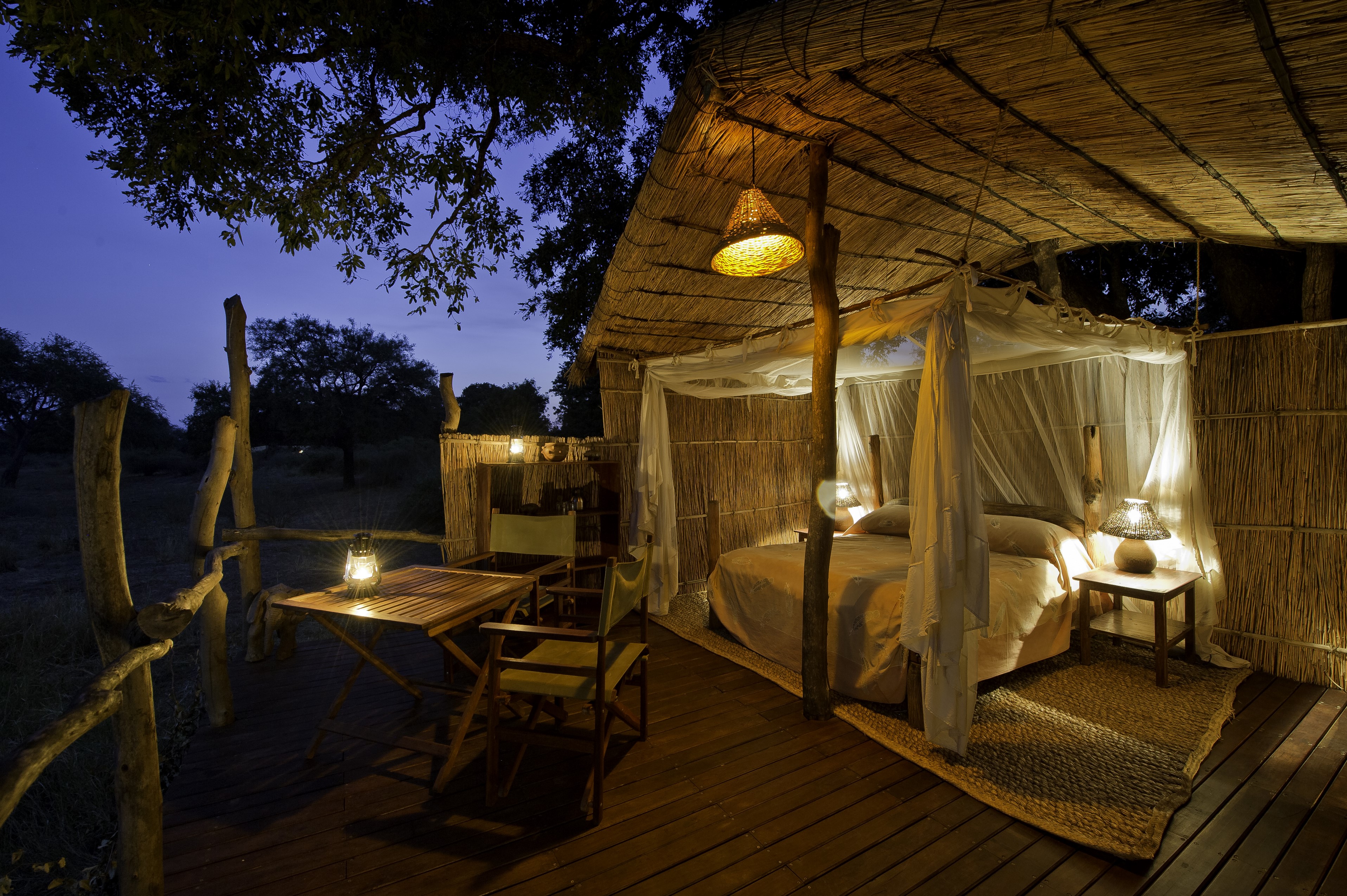 Jackalberry Treehouse master bedroom (Copy).jpg