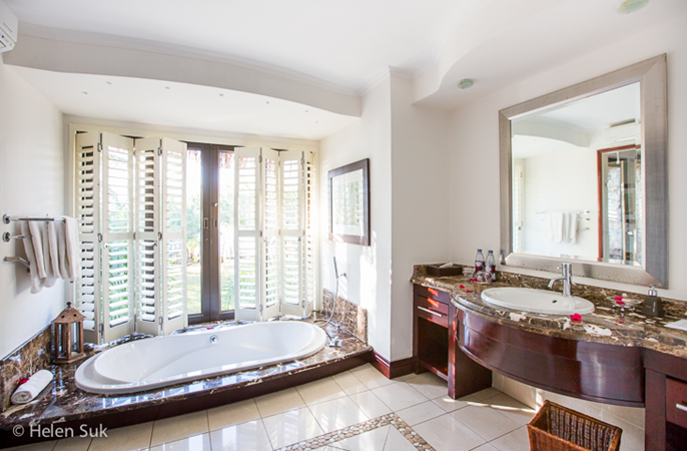 MZ_BeachVillaBathroom_AnantaraBazaruto