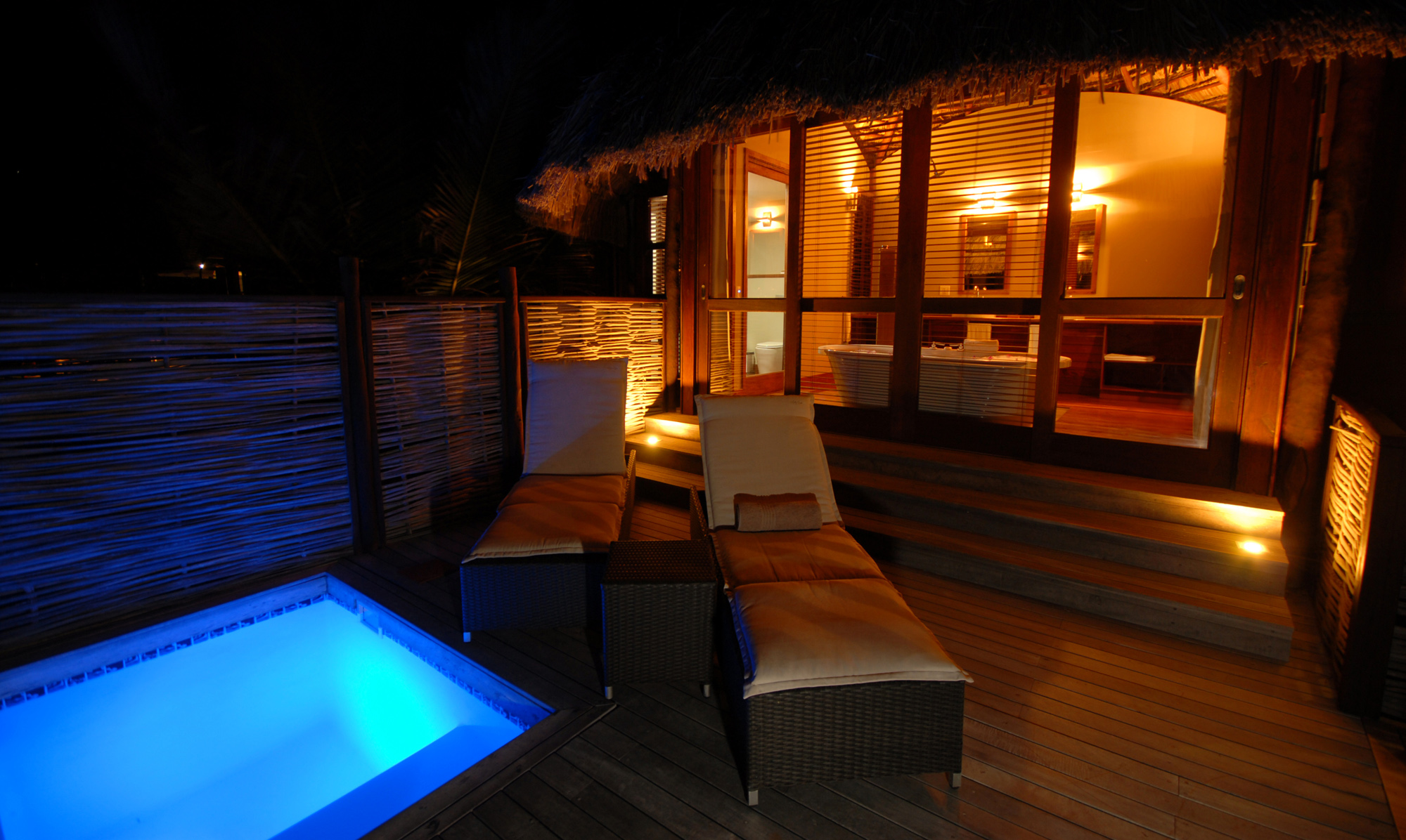 MZ_Nightview_MassingaLodge