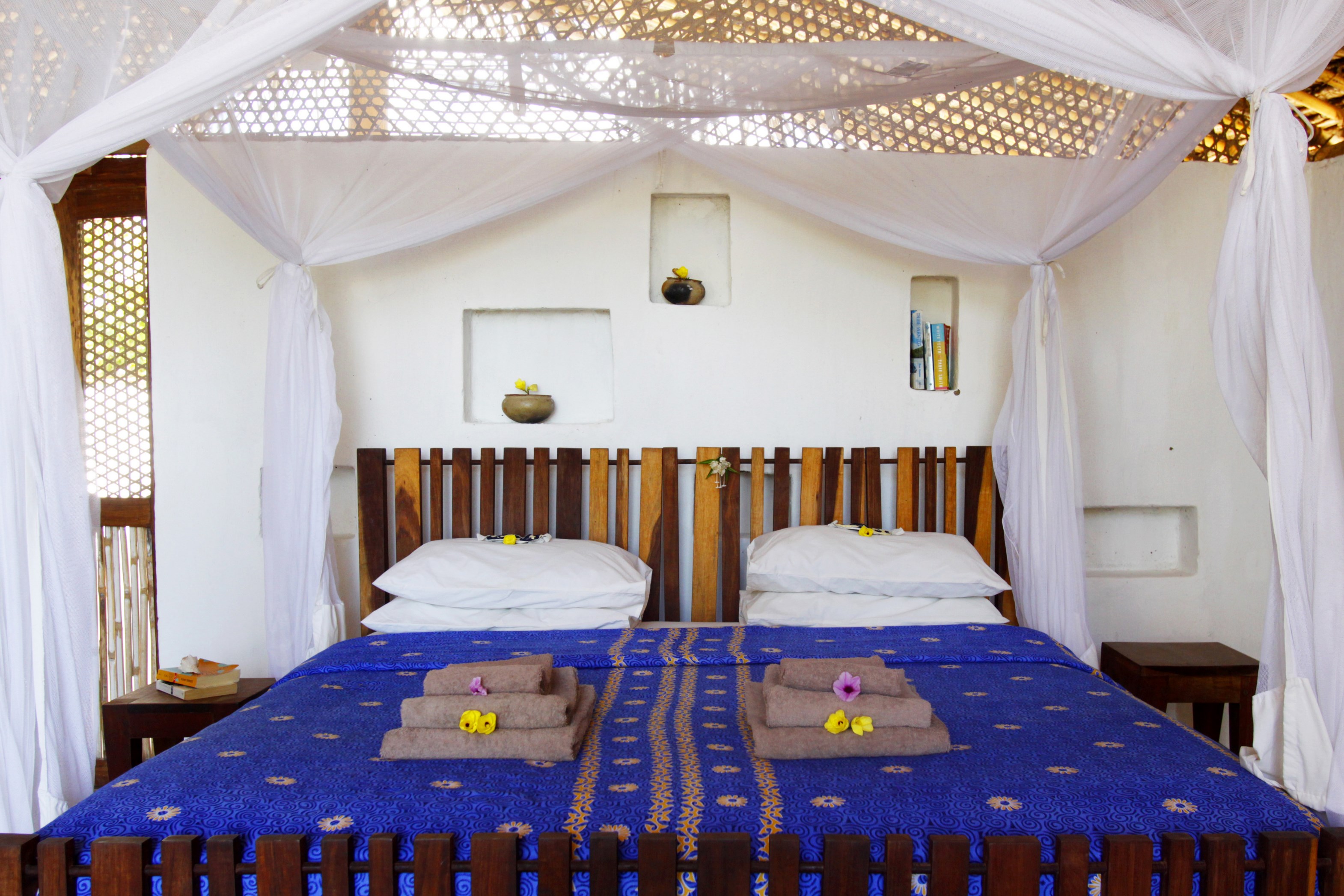 MZ_Bedview_Guludolodge