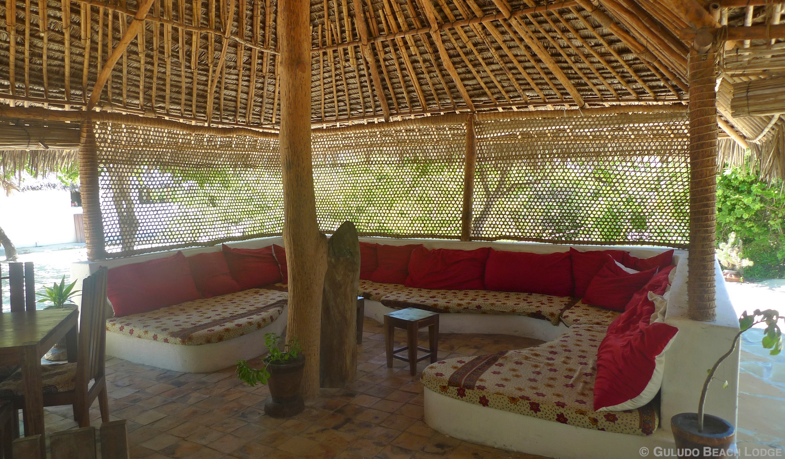 MZ_Restaurant_Guludolodge