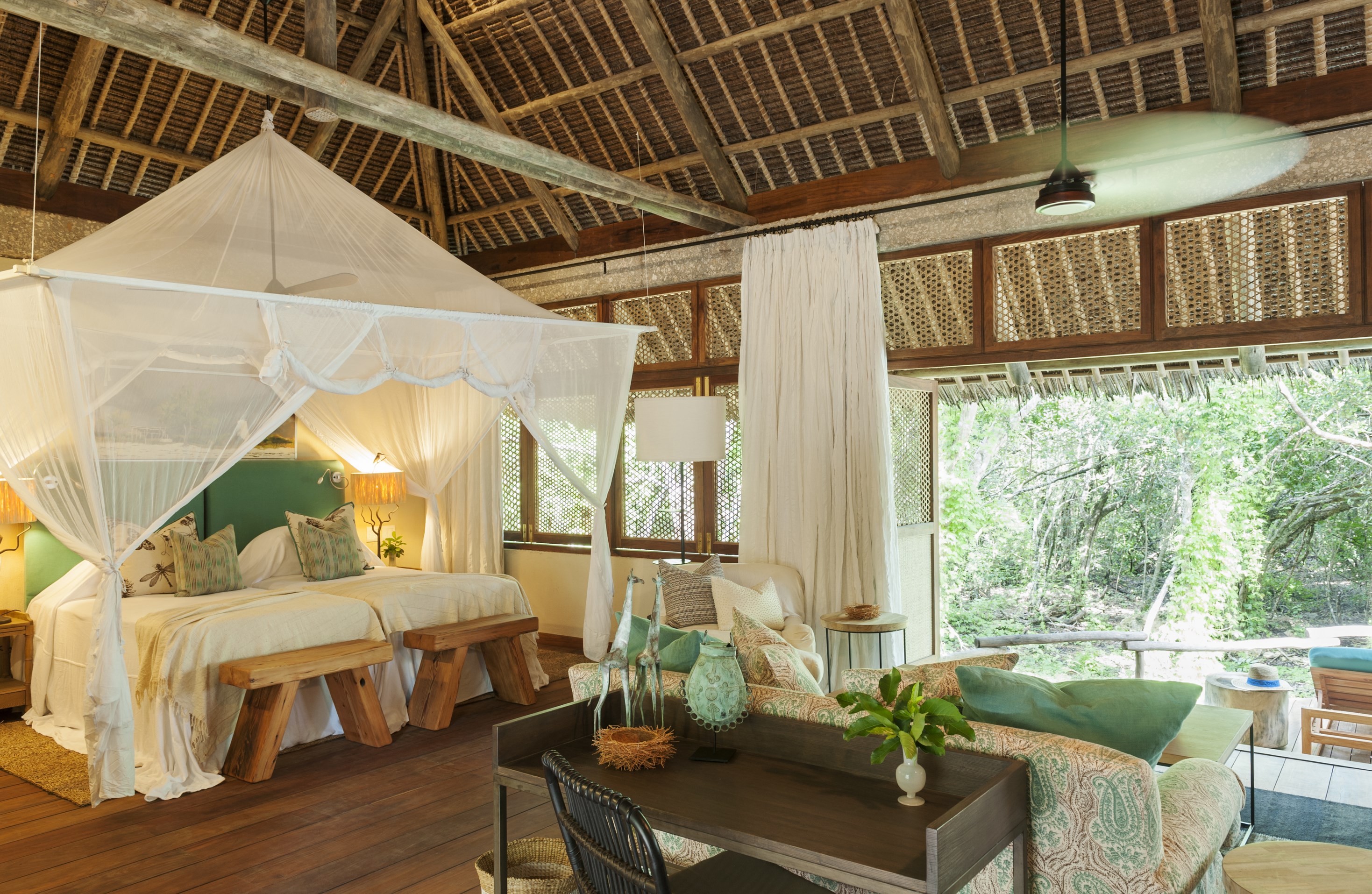 Mz_bedroom_&beyondPapiliolodge