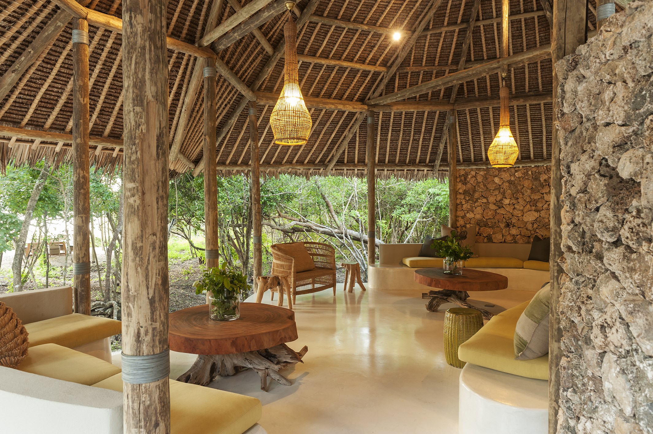 MZ_LoungeArea_&Beyond