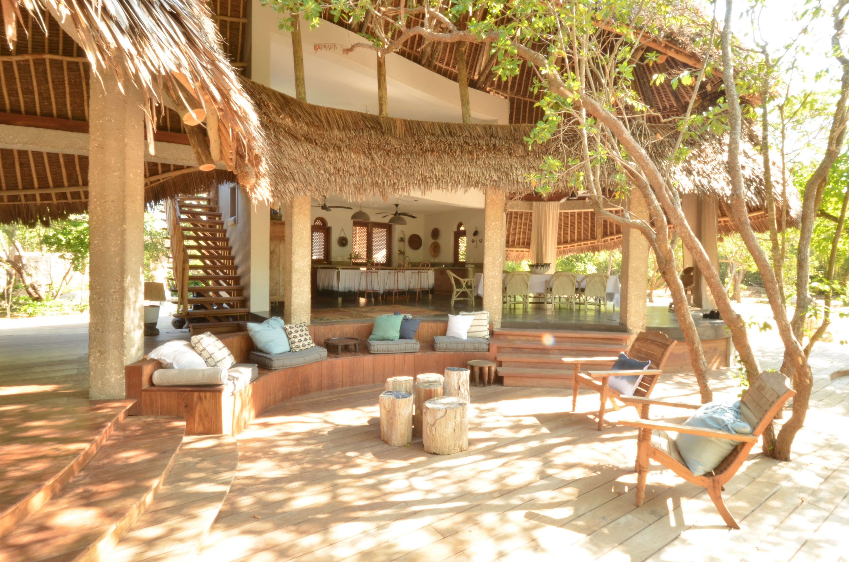 MZ_OutsideLivingArea_VamiziMarjani