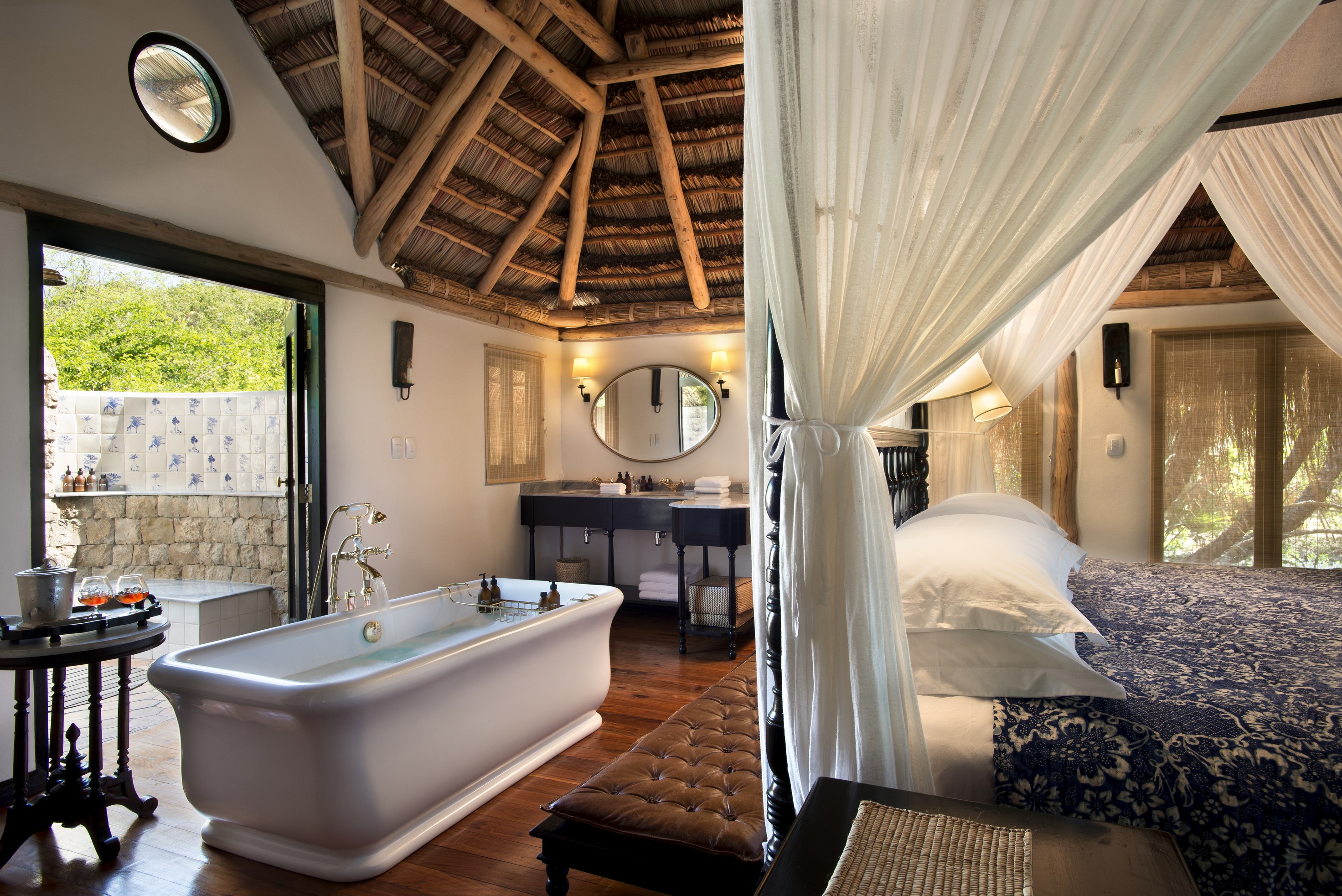 MZ_EnsuiteBathroom_&Beyond