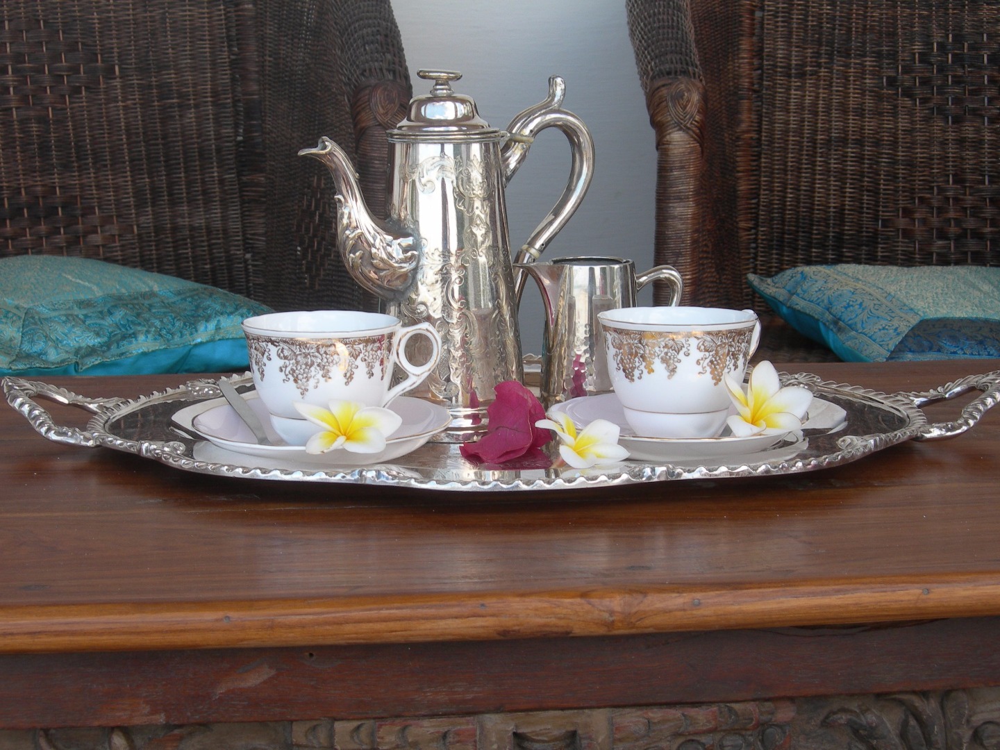 MZ_Afternoontea_IboIsland