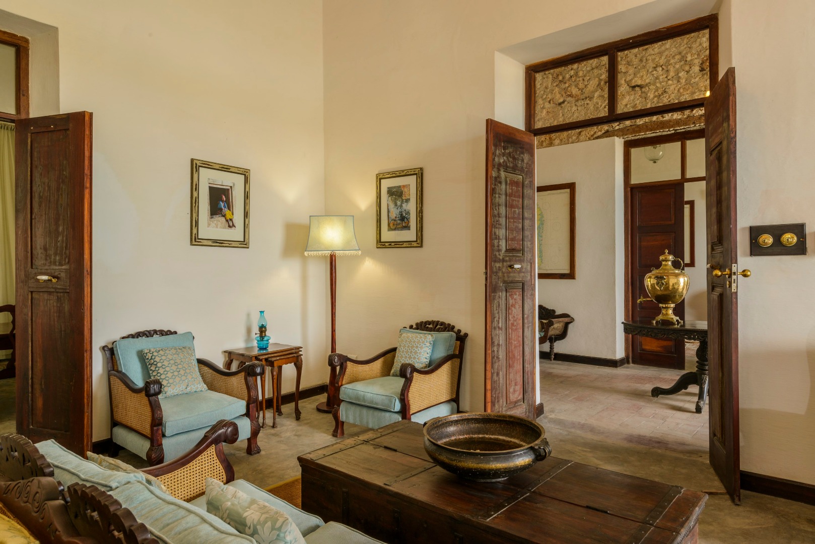 MZ_Loungeopulance_IboIsland