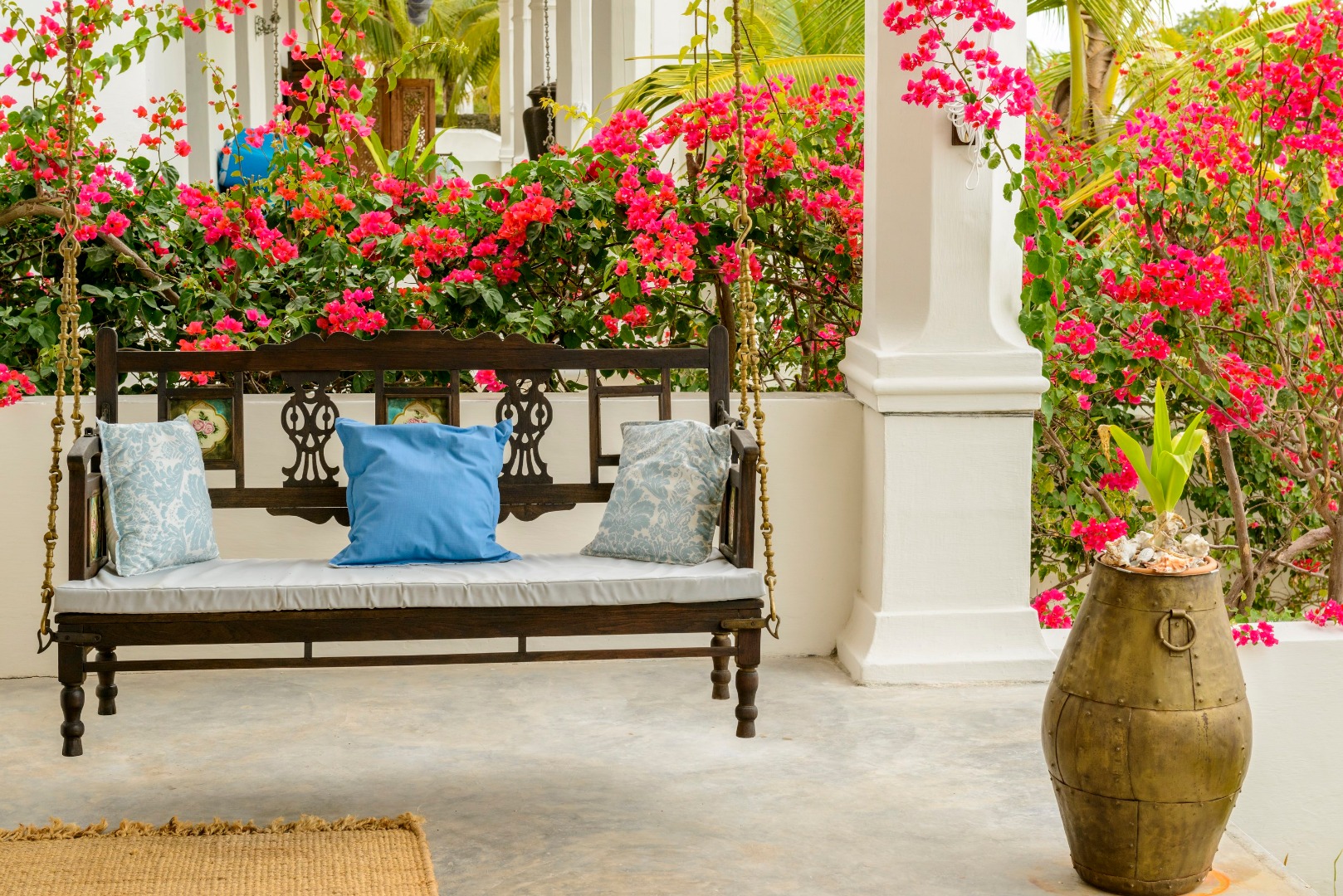 MZ_MweeziSwingBench_IboIsland