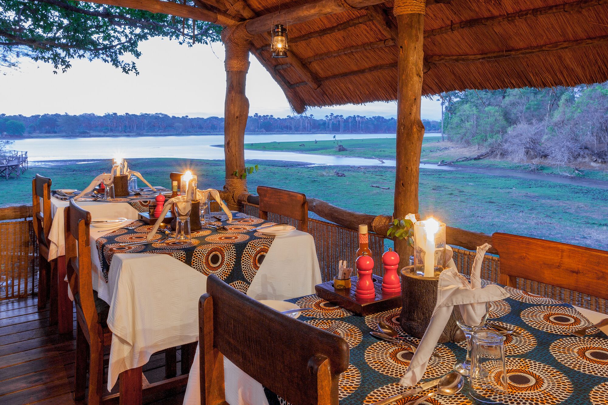 Mvuu Lodge dining.jpeg