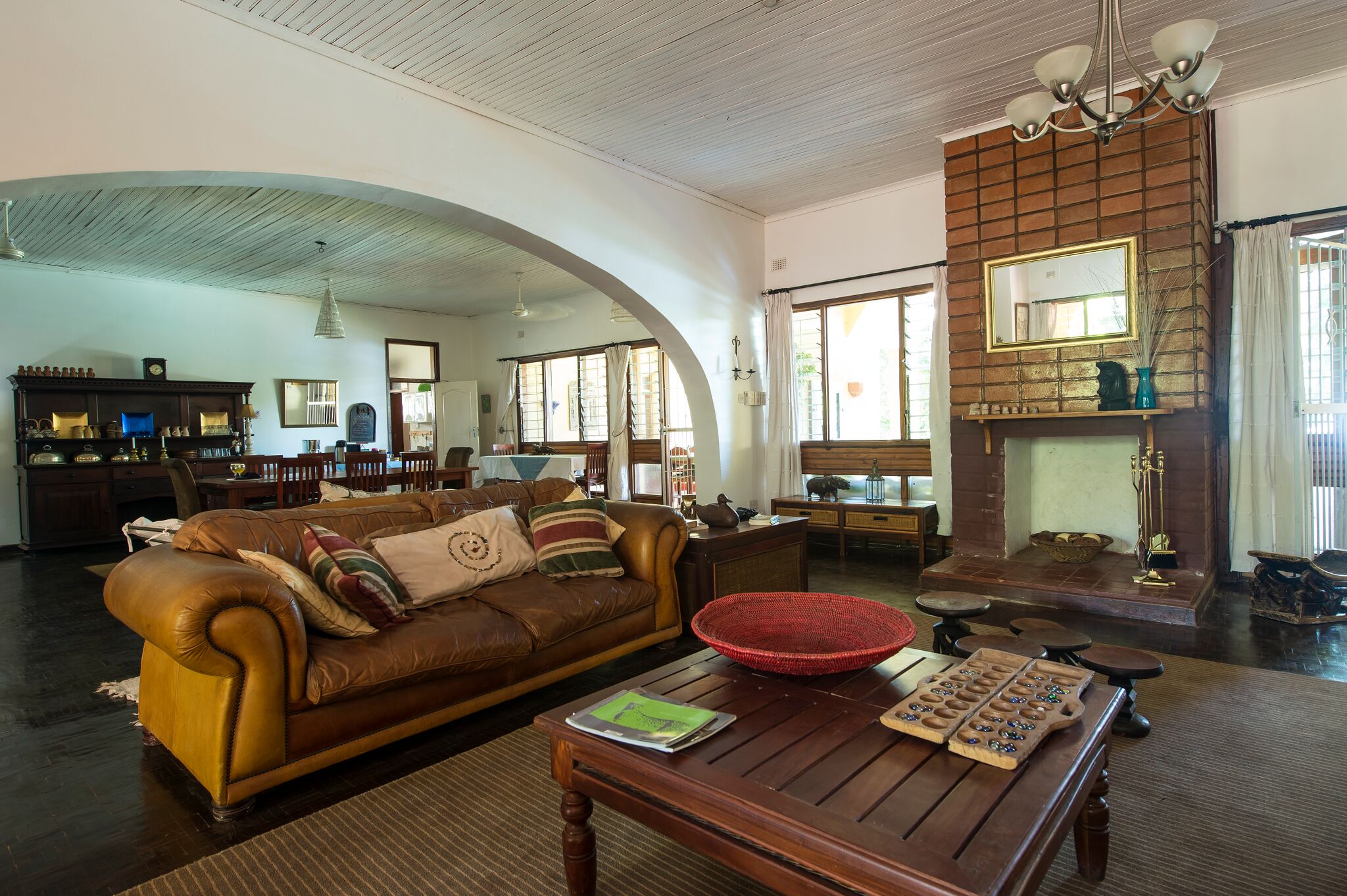 Heuglins Lounge - Mike Myers.jpeg