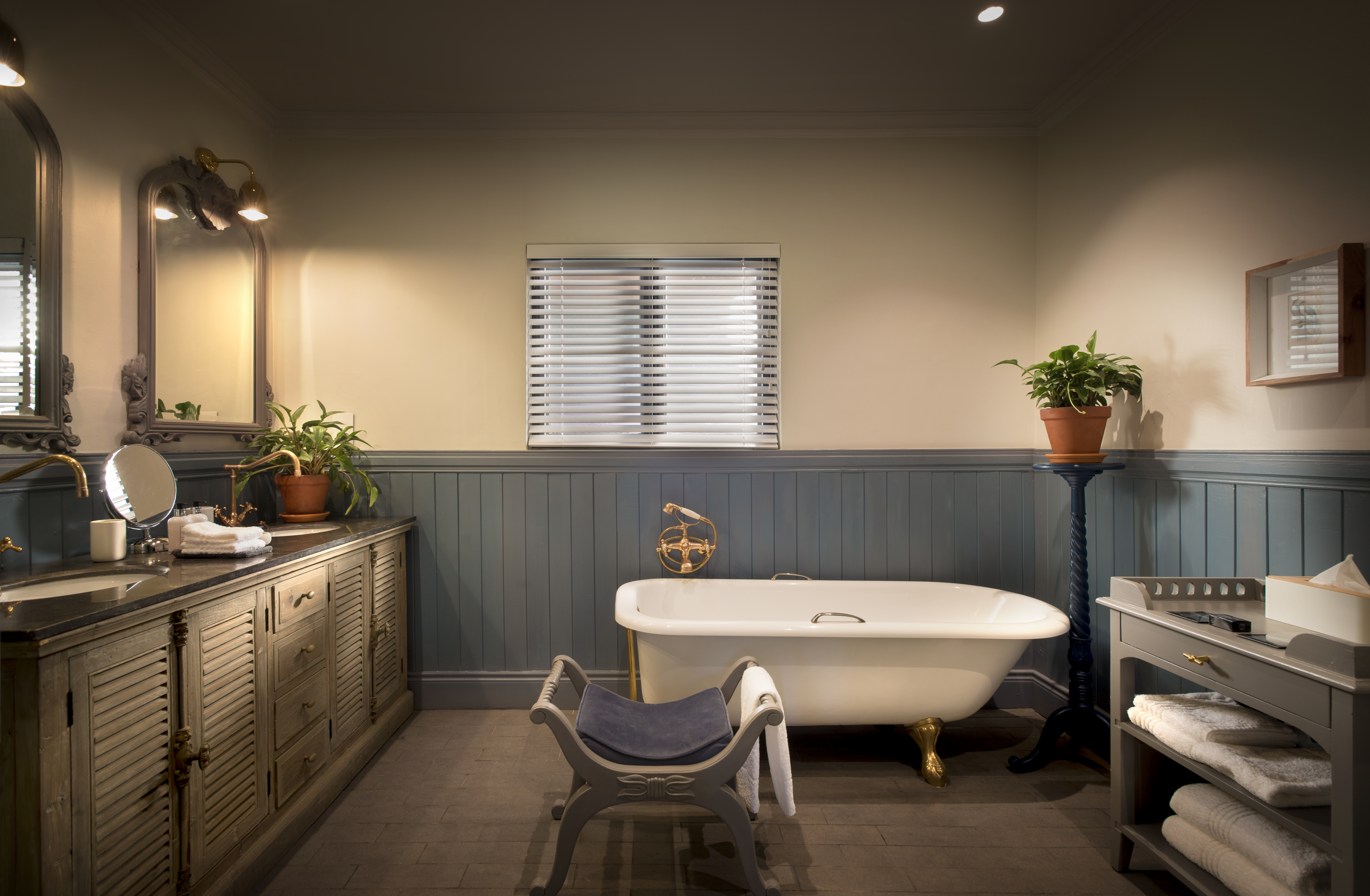 Stanley & Livingston_Suite_3_Bathroom.jpg